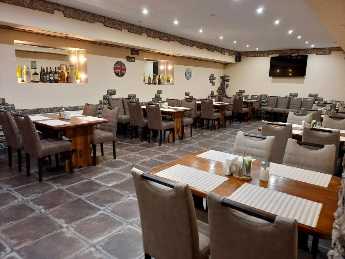 Optima Kropyvnytskyi Hotel ภายนอก รูปภาพ