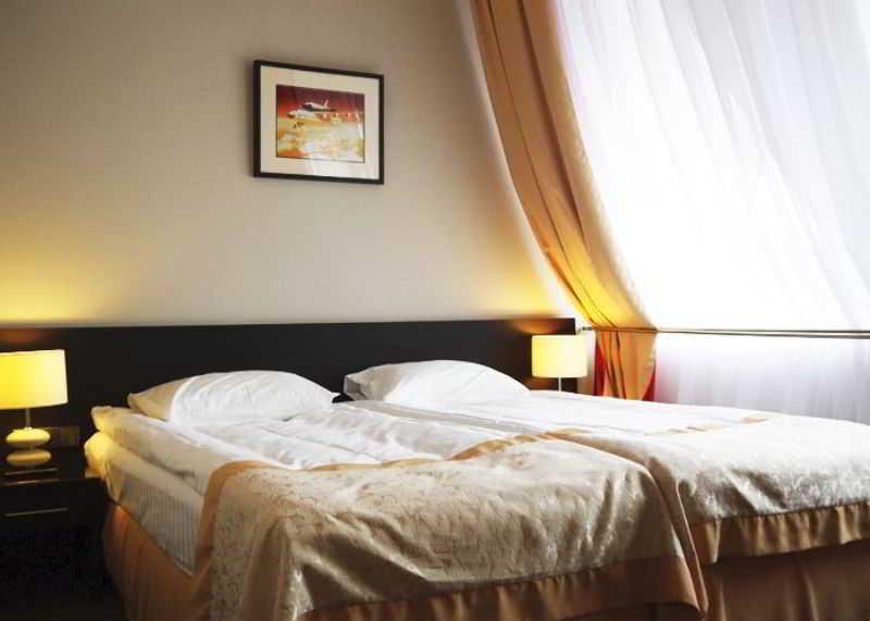 Optima Kropyvnytskyi Hotel ภายนอก รูปภาพ