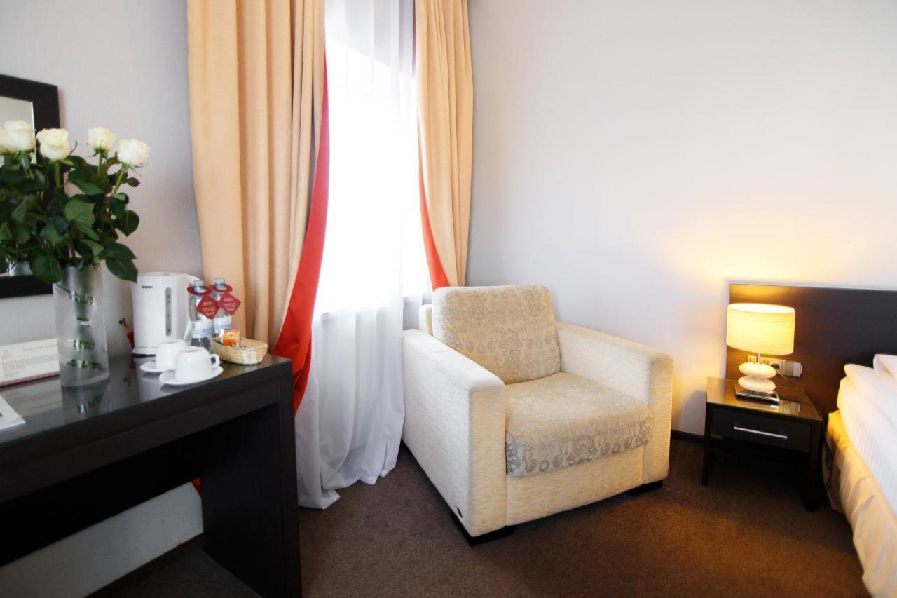 Optima Kropyvnytskyi Hotel ภายนอก รูปภาพ