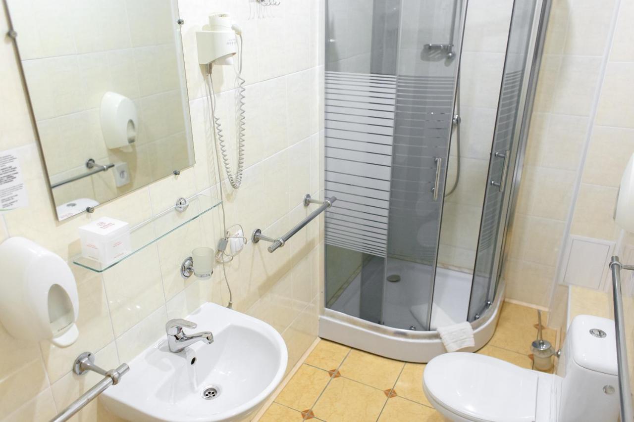 Optima Kropyvnytskyi Hotel ภายนอก รูปภาพ