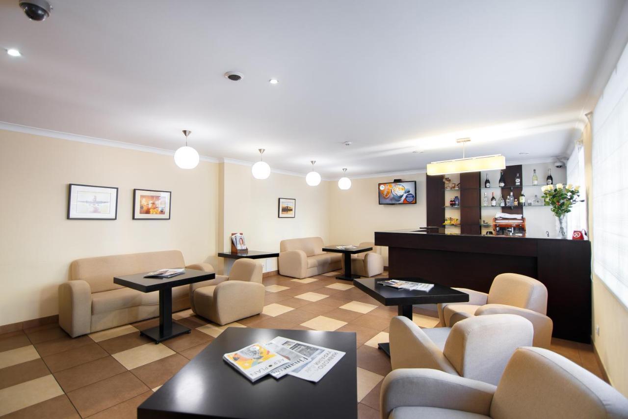 Optima Kropyvnytskyi Hotel ภายนอก รูปภาพ