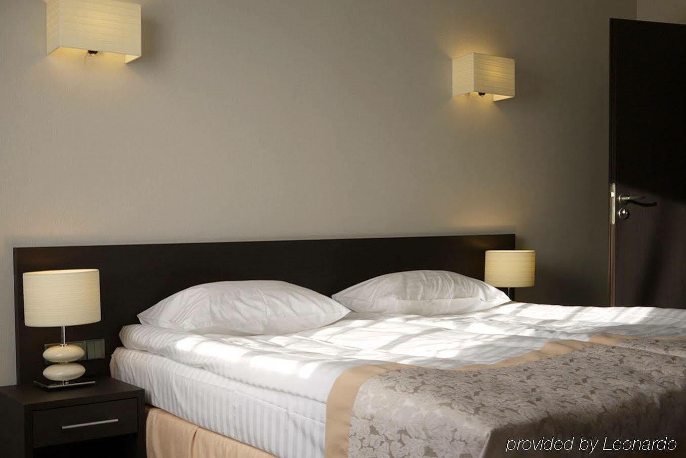 Optima Kropyvnytskyi Hotel ภายนอก รูปภาพ